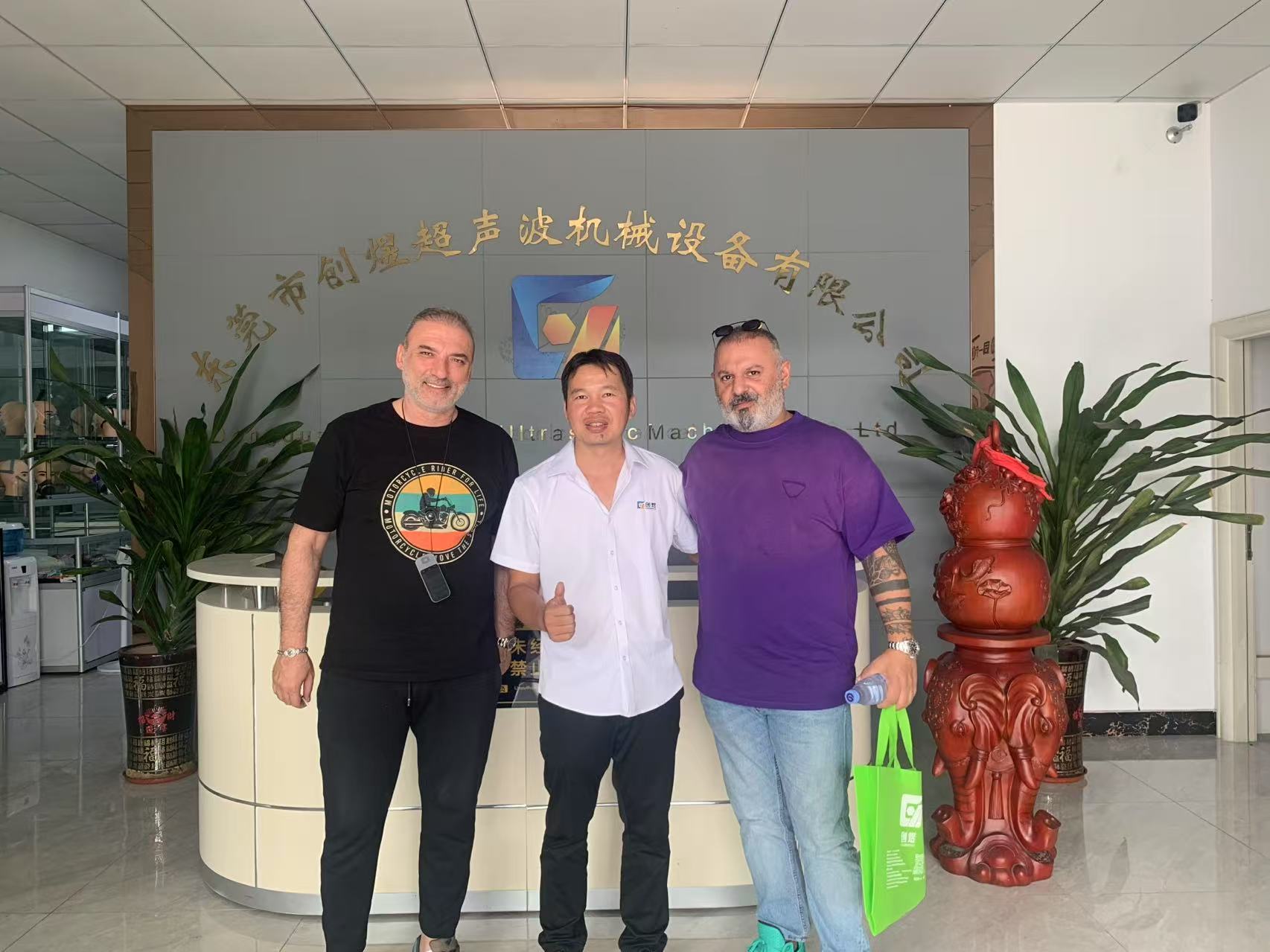 Welcome Turkey's Customer Visit Chuangyu Factory
